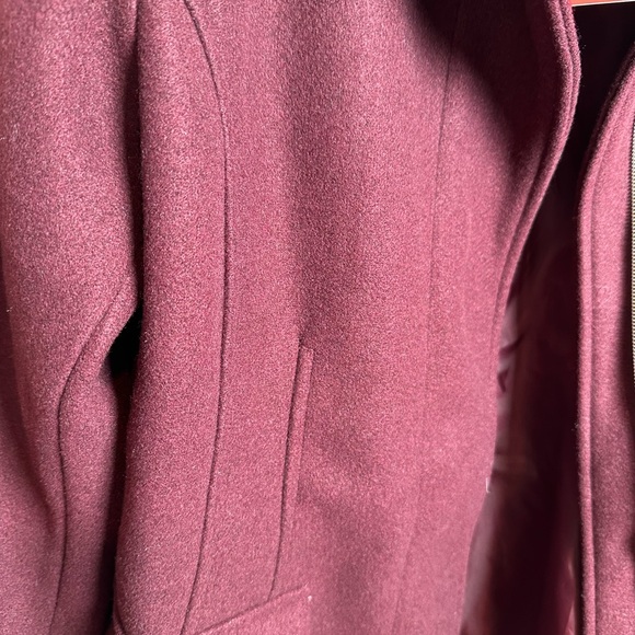 Vince Camuto Women's Burgundy Trench Coat - Picture 6 of 7